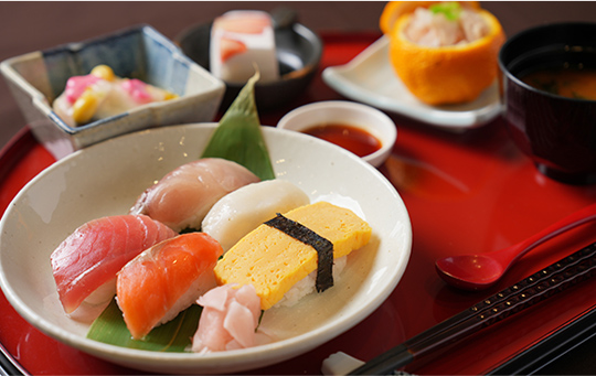 ホーム内で作るお食事の提供