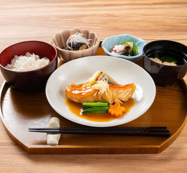 夕食
