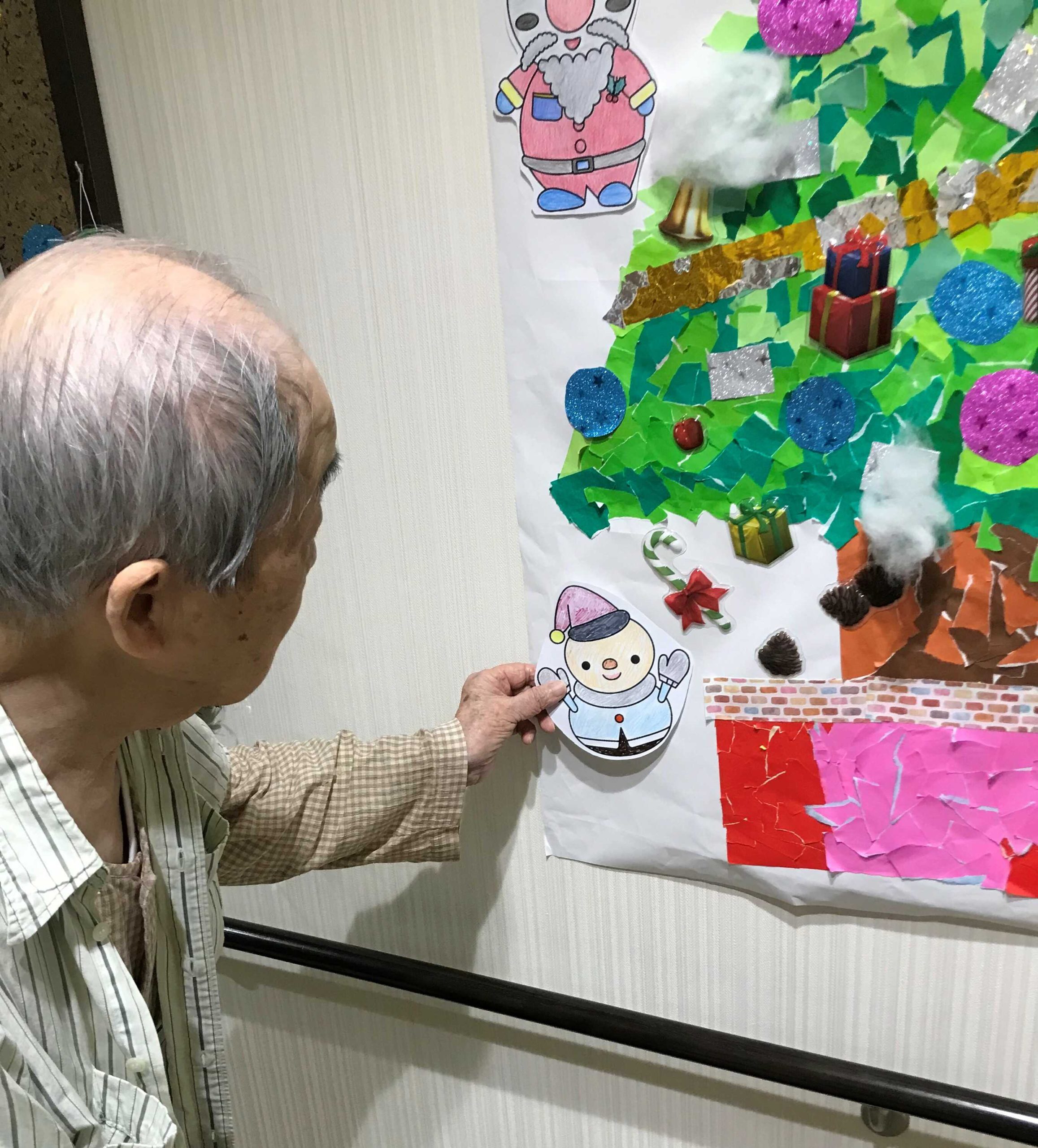 Ah横浜いずみ中央 季節のイベントに合わせて壁画制作を行いました 公式 介護付き有料老人ホームアズハイム