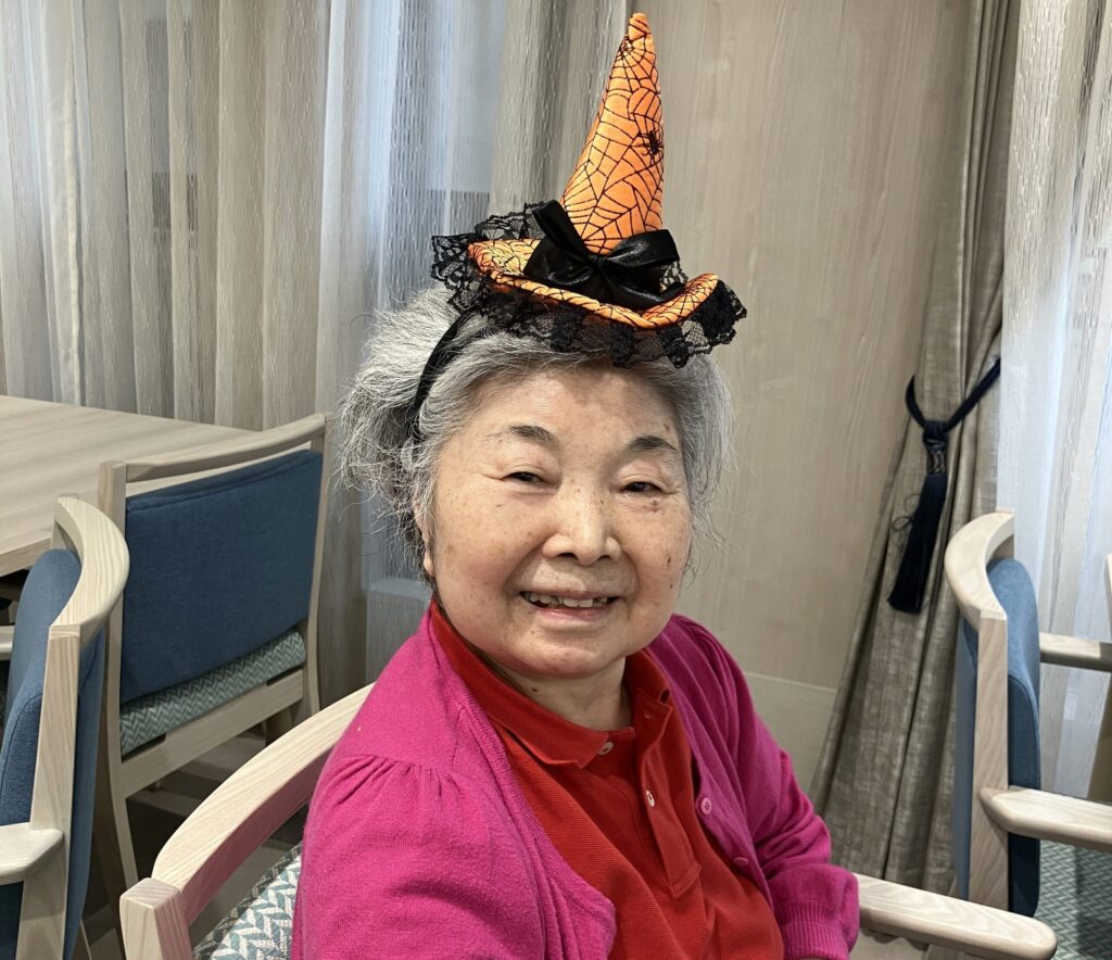 魔女の帽子のカチューシャ