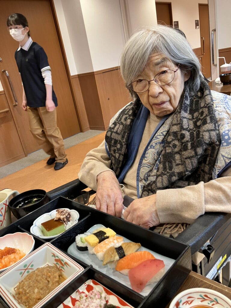 握りずしとおせち