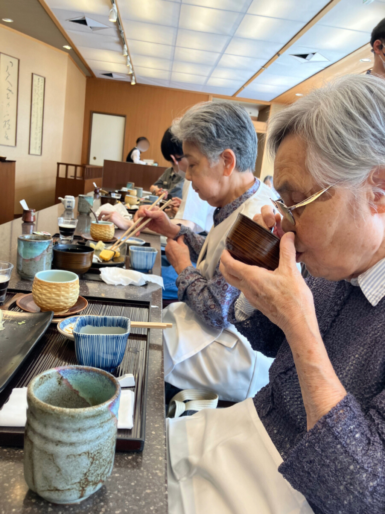 お寿司の昼食