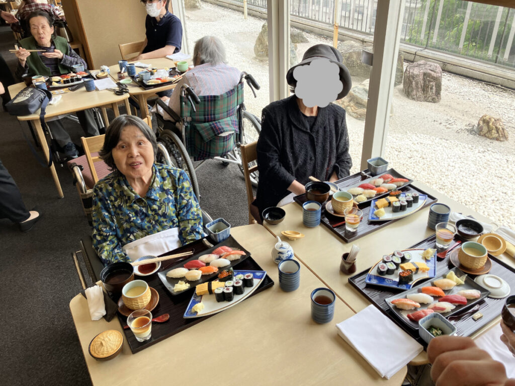 ホテルでお寿司ランチを満喫