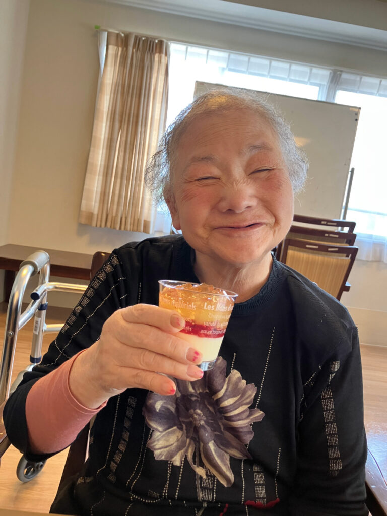 ご自身で作った紫陽花ゼリーにご満足の様子