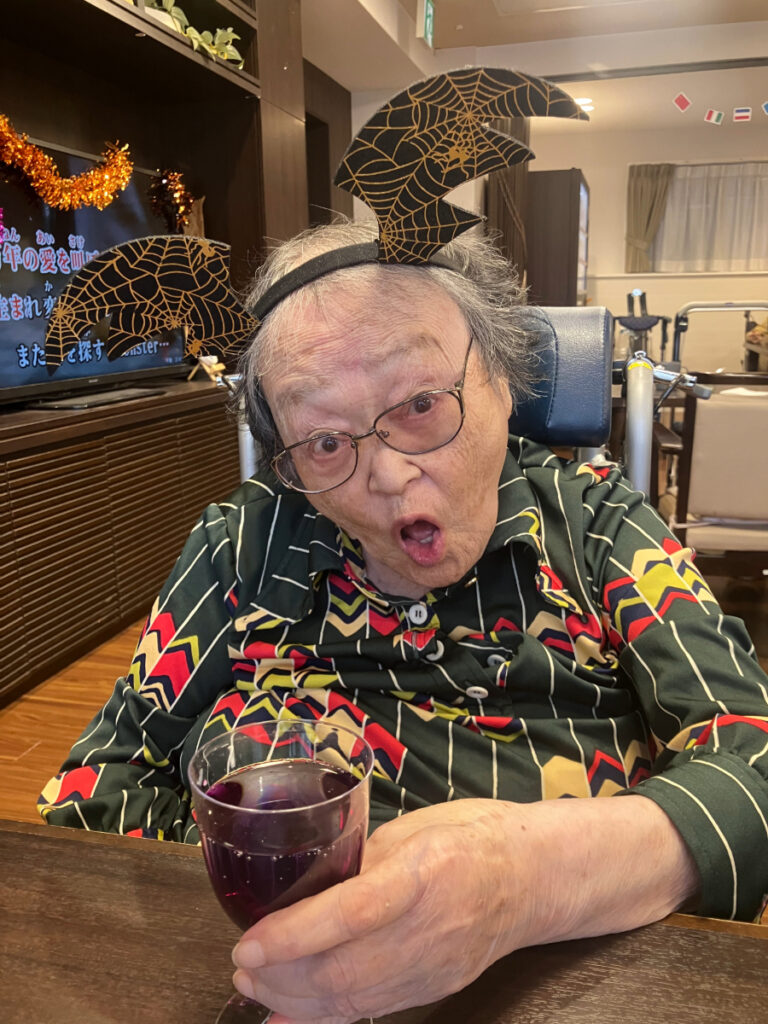 驚く表情のご入居者