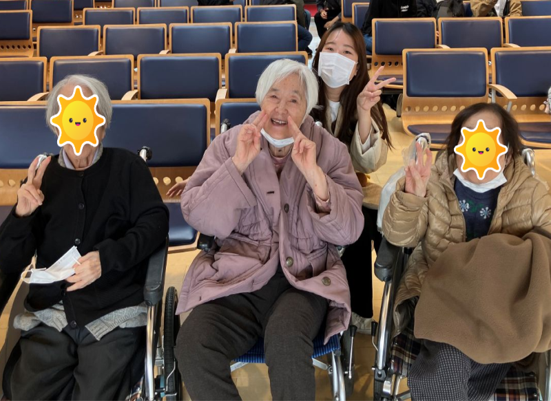 東京湾クルーズで最高の笑顔のご入居者