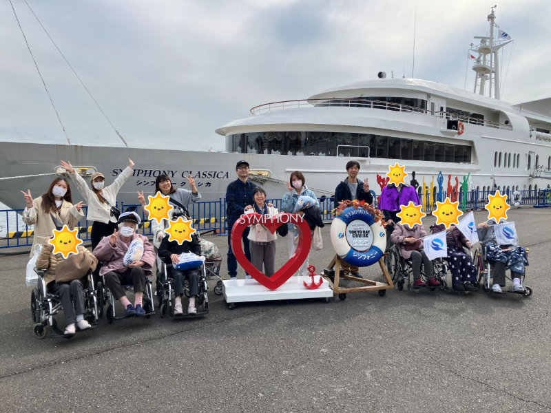 日帰りバス旅行で東京湾ランチクルーズ