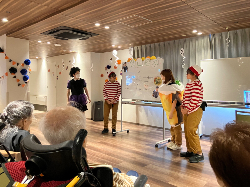 新スタッフの自己紹介