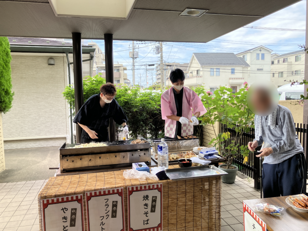秋祭りの屋台コーナー