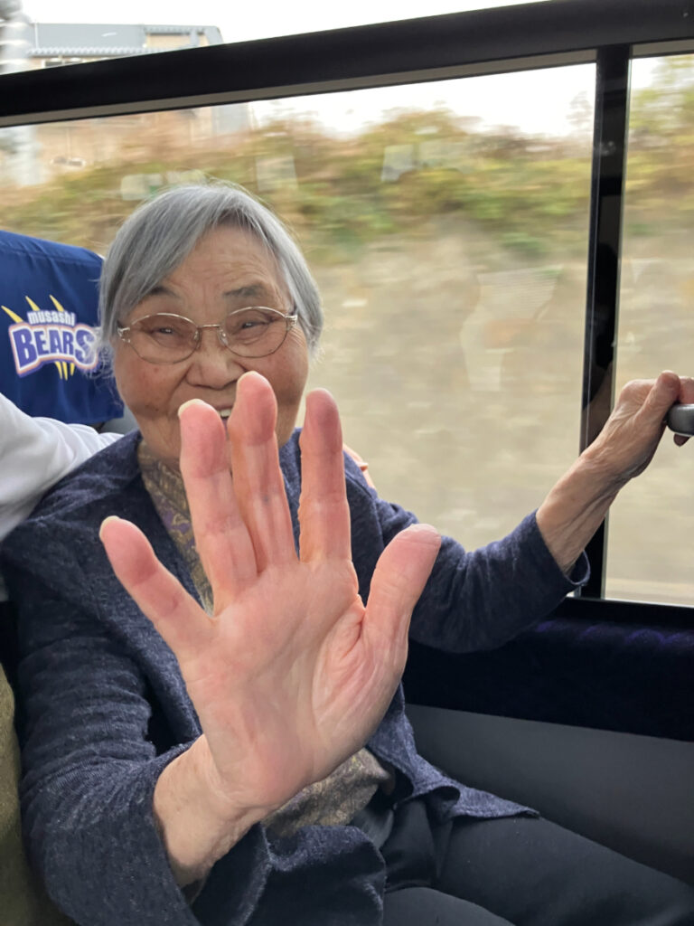 日帰りバス旅行 車内の様子