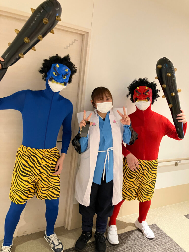 鬼と桃太郎登場