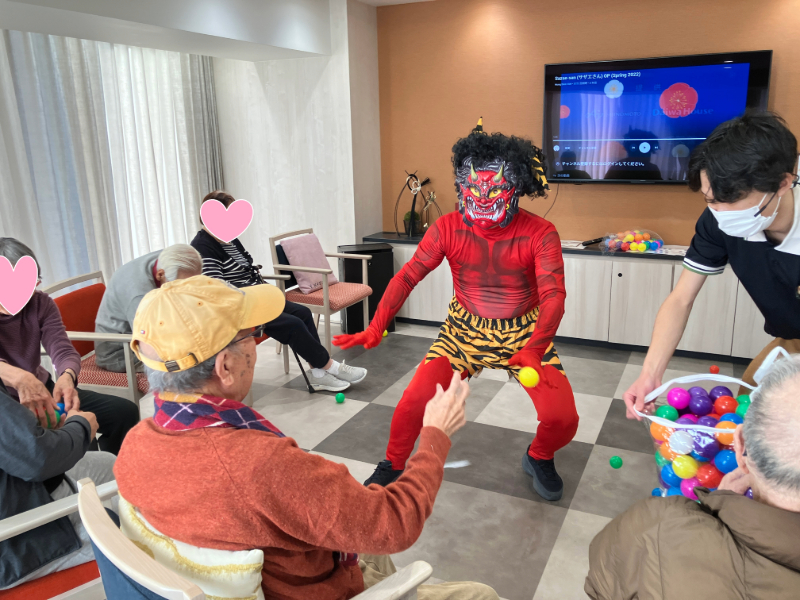 節分で豆まきの様子