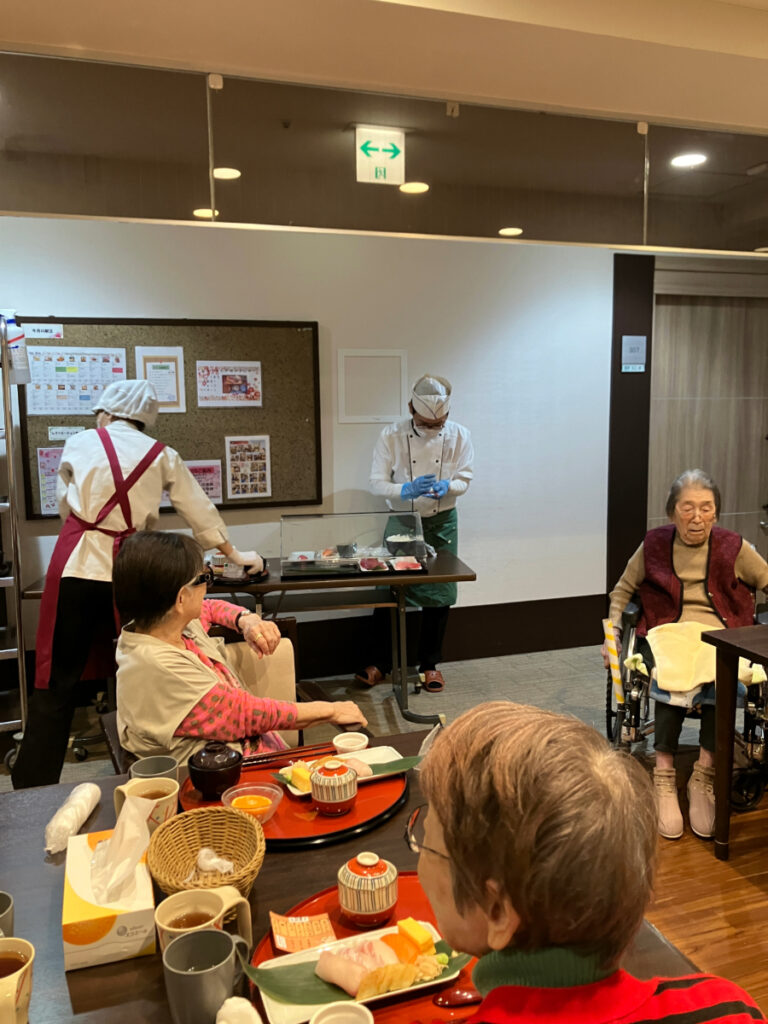 寿司職人がお寿司を握る様子