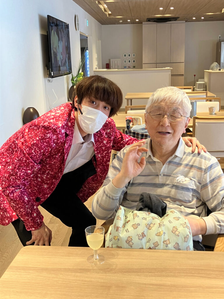 ホワイトデースタッフと記念撮影