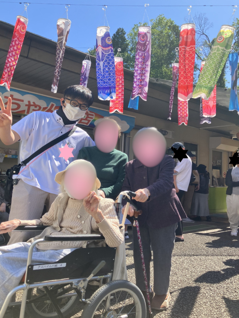 動物園で記念撮影