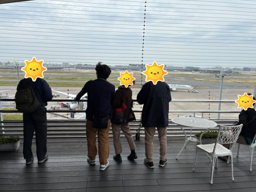 羽田空港で飛行機見学