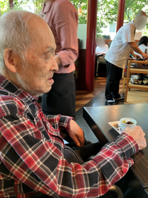 懐石ランチを楽しむご入居者