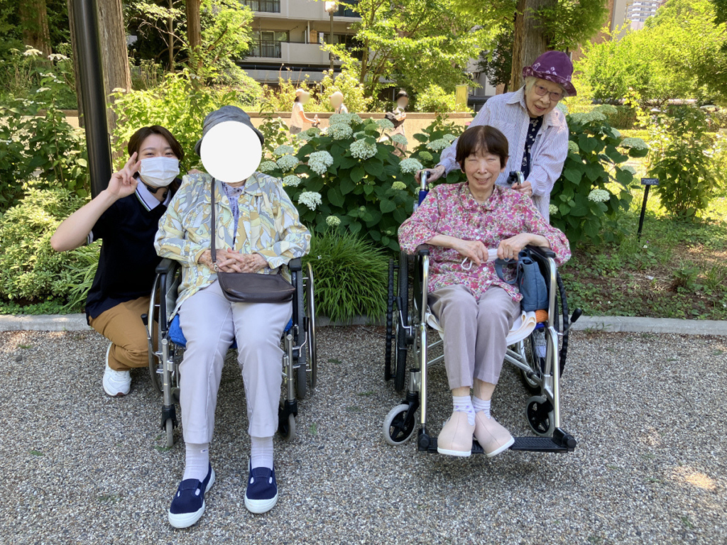 ローズガーデンで記念撮影
