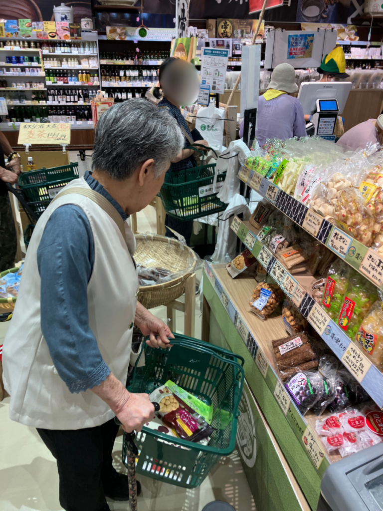 お土産コーナーでお買い物