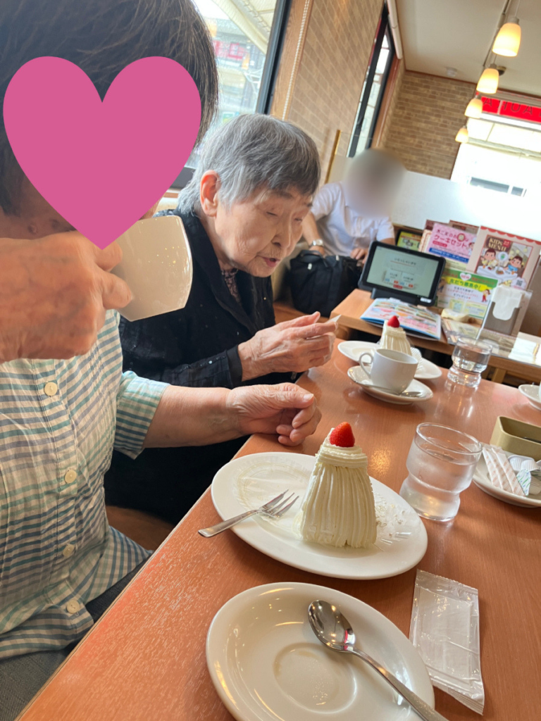 不二家でケーキタイム