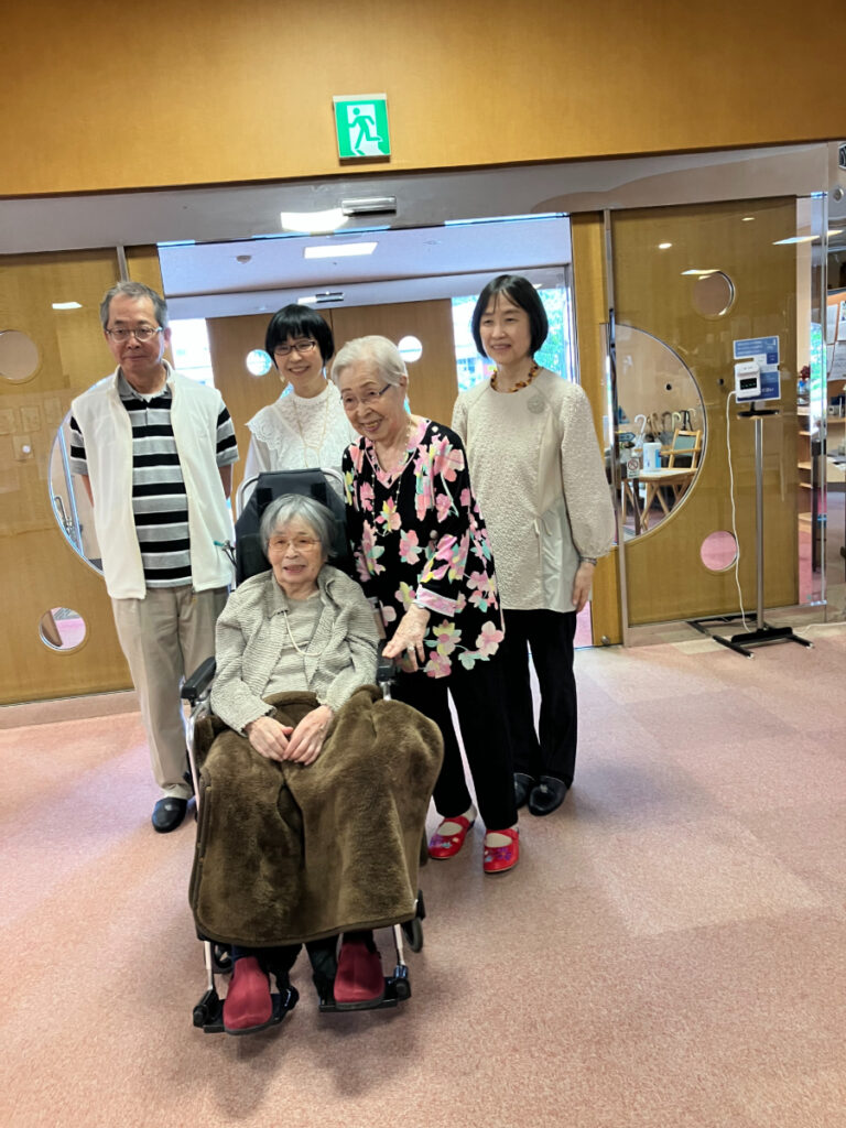 家族で記念撮影