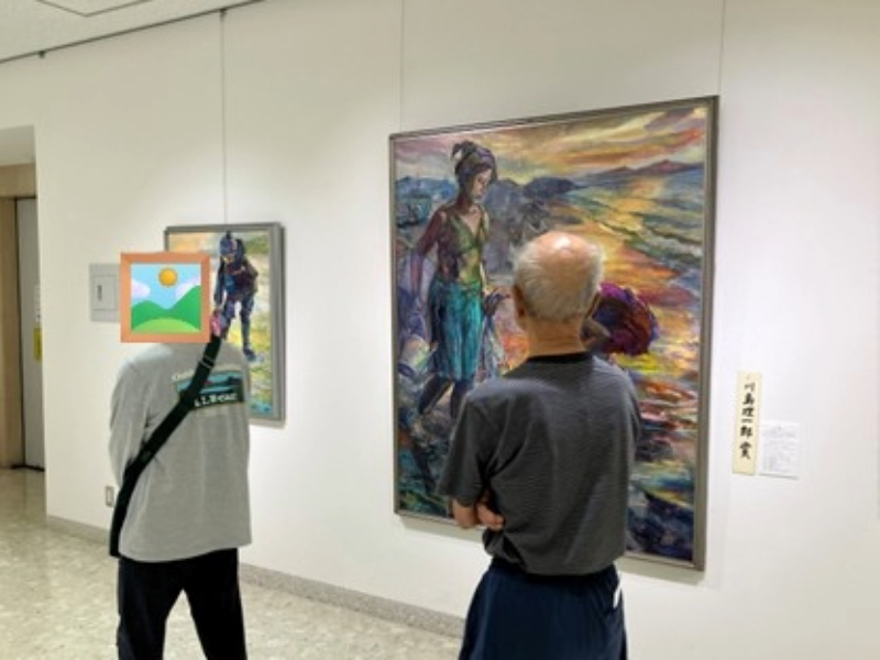 美術館で作品鑑賞