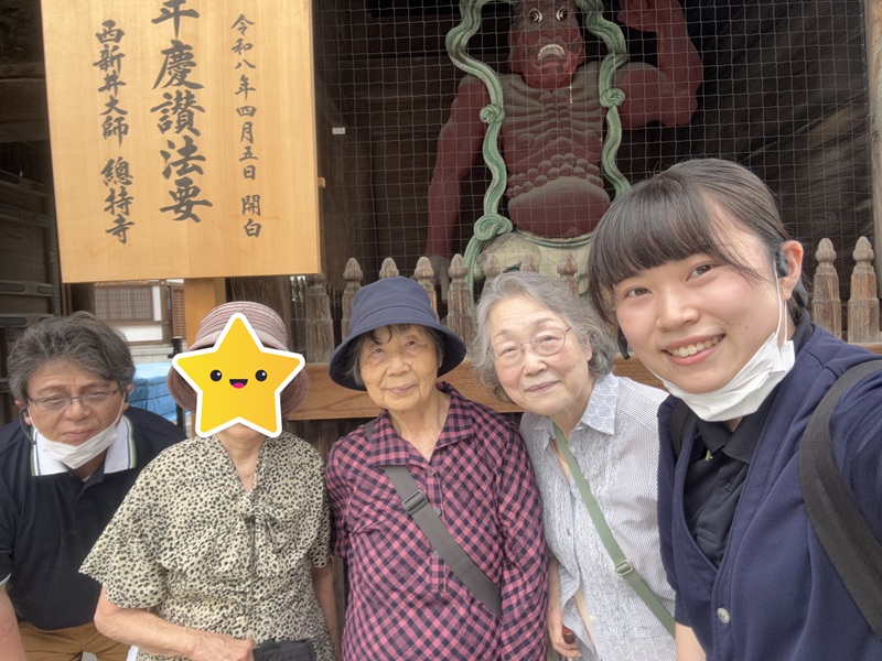 西新井大師で集合写真