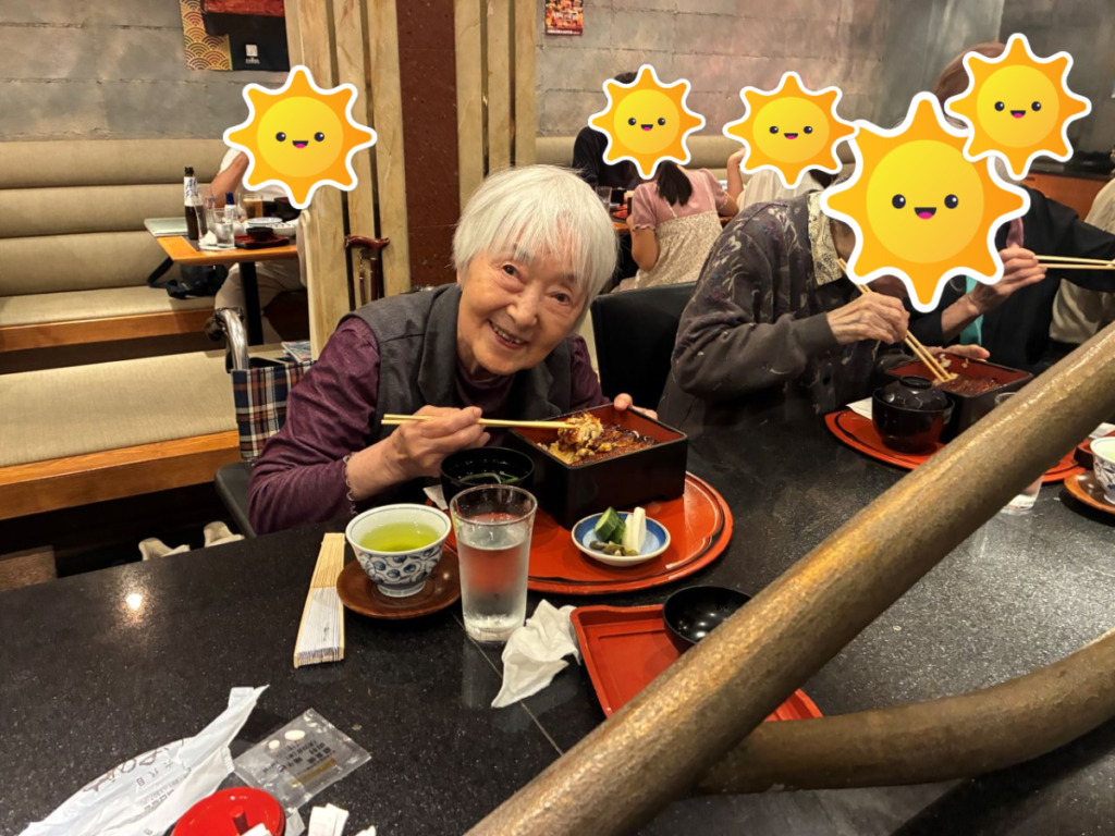 絶品うなぎランチを堪能するご入居者