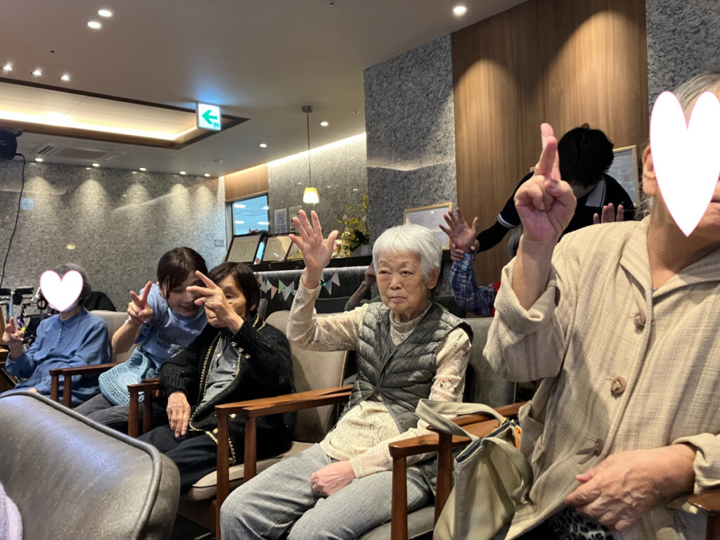ショーに参加するご入居者