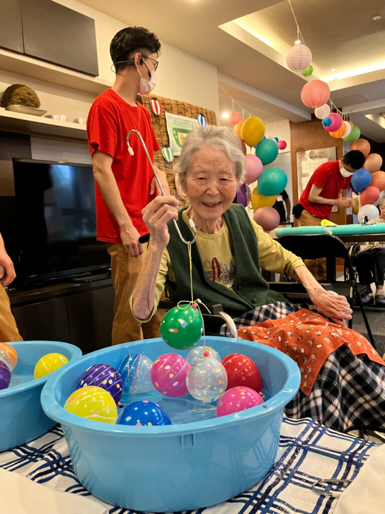 納涼祭　ヨーヨー釣り