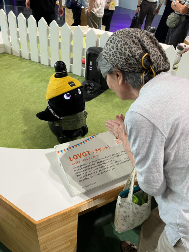 未来のロボット